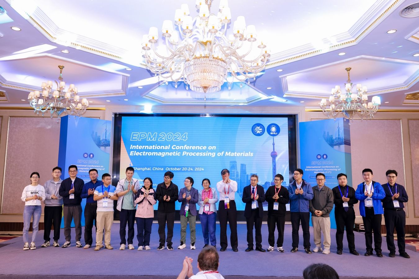 调整大小 合照 上大.jpg